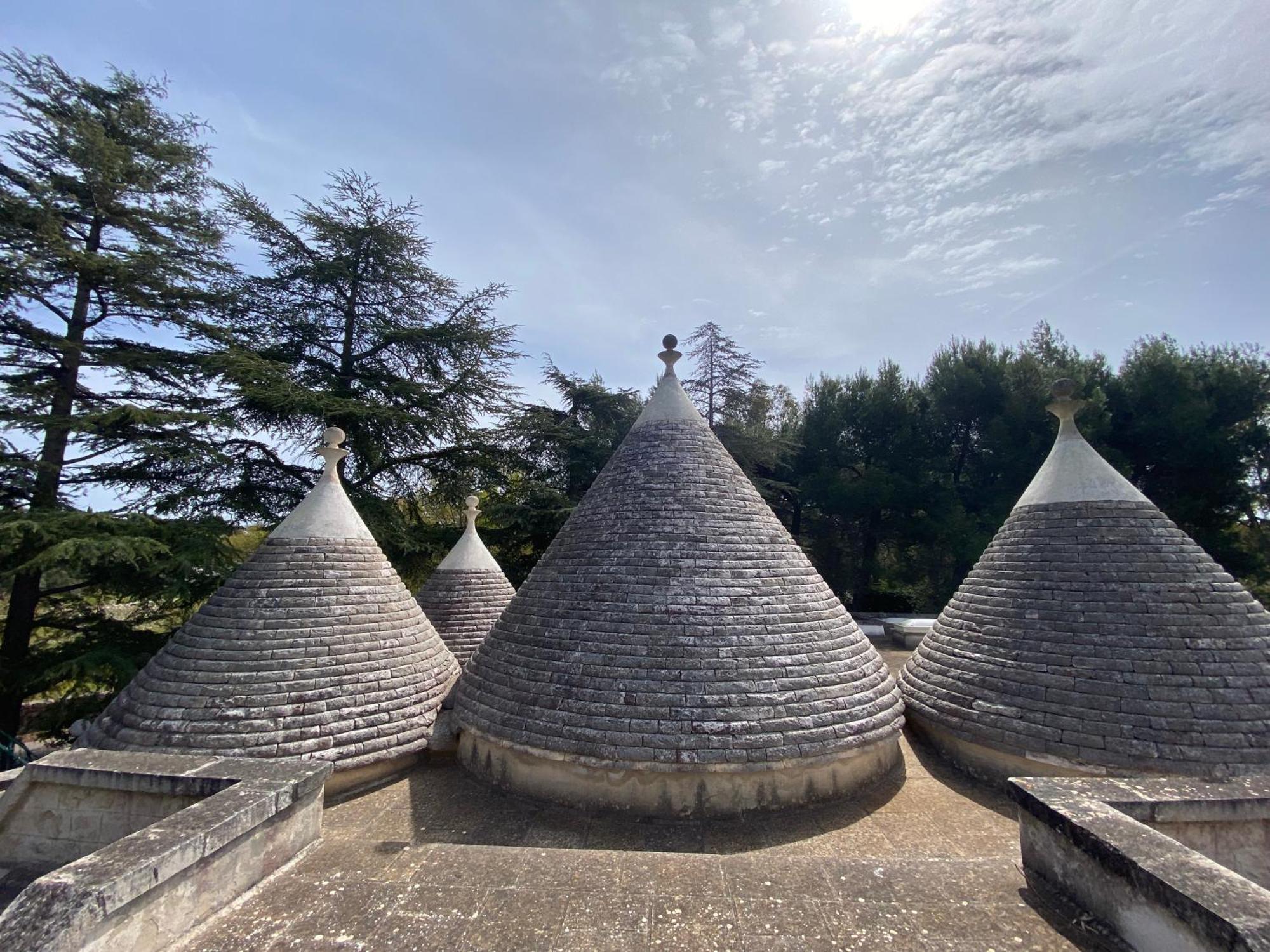 Trulli Pinnacoli Locorotondo Buitenkant foto